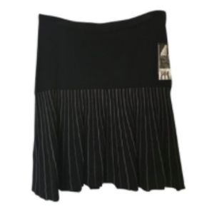 Elie Tahari Black Skirt M  NWT